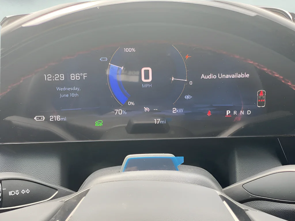 2025 Chevrolet Equinox EV RS - Photo 11
