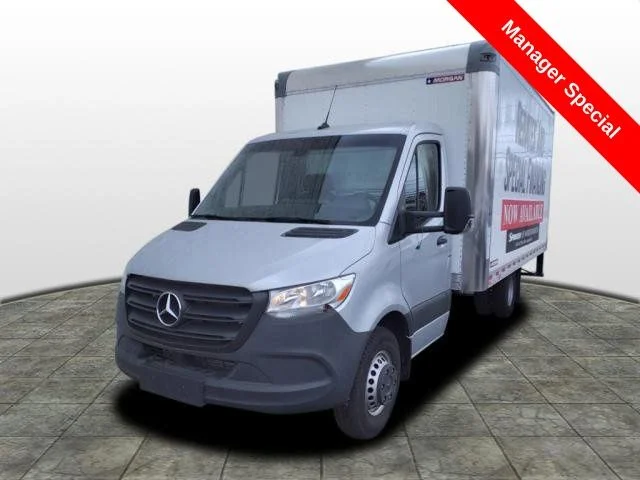 2022 Mercedes-Benz Sprinter 3500 Cab Chassis 170 WB