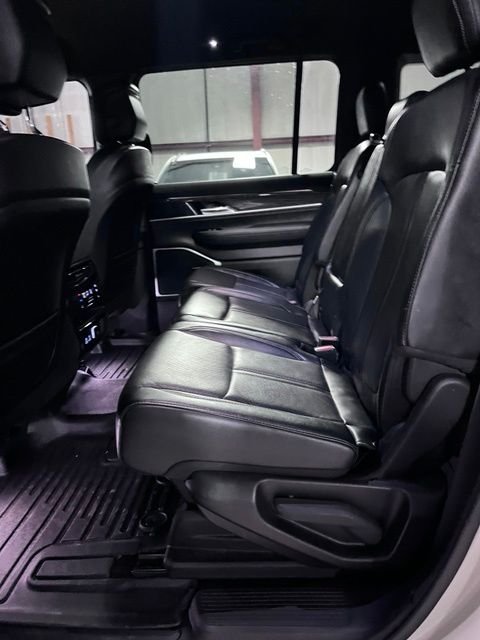Used 2022 White Jeep Series III image 12