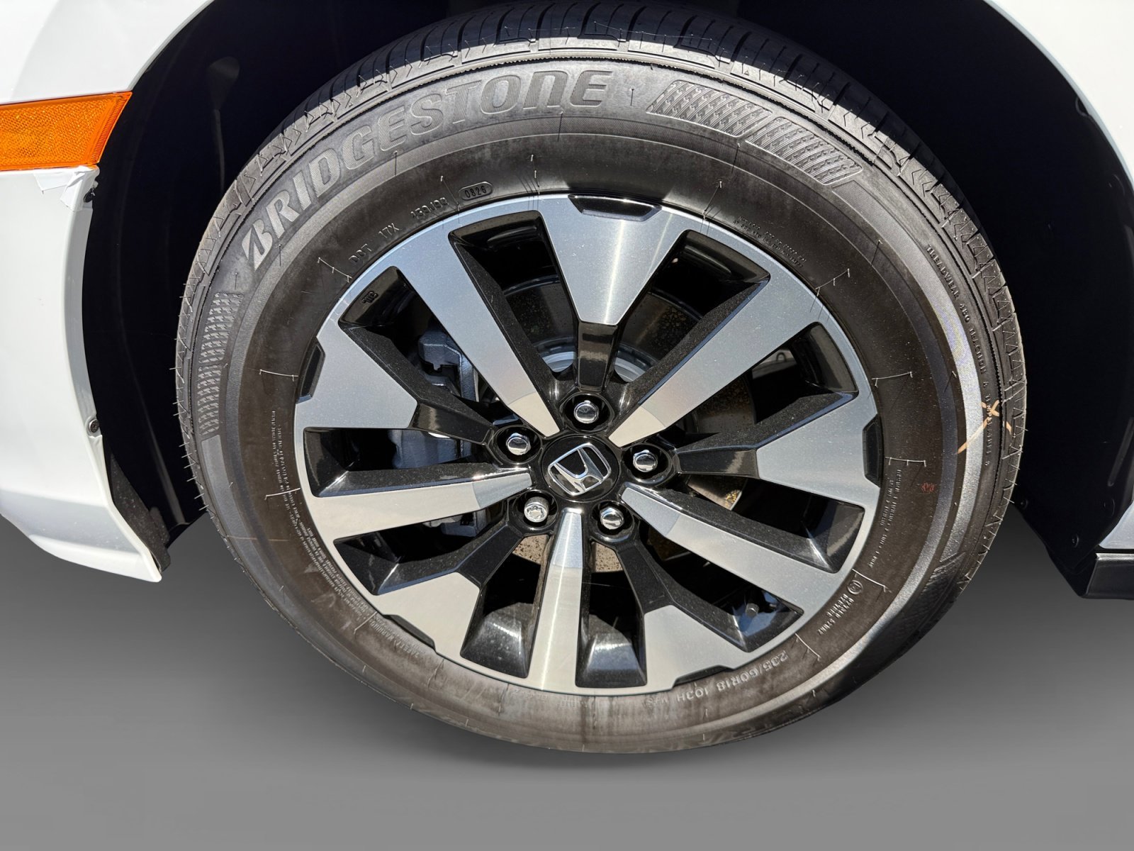 New 2026 Platinum White Pearl Honda EX-L image 9