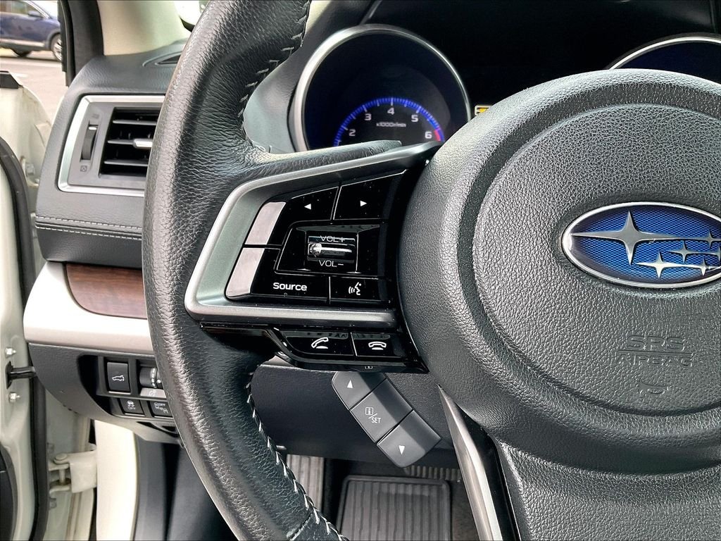 Used 2018 Crystal White Pearl Subaru 2.5i image 23