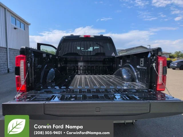 New 2026 Agate Black Metallic Ford Lariat image 28