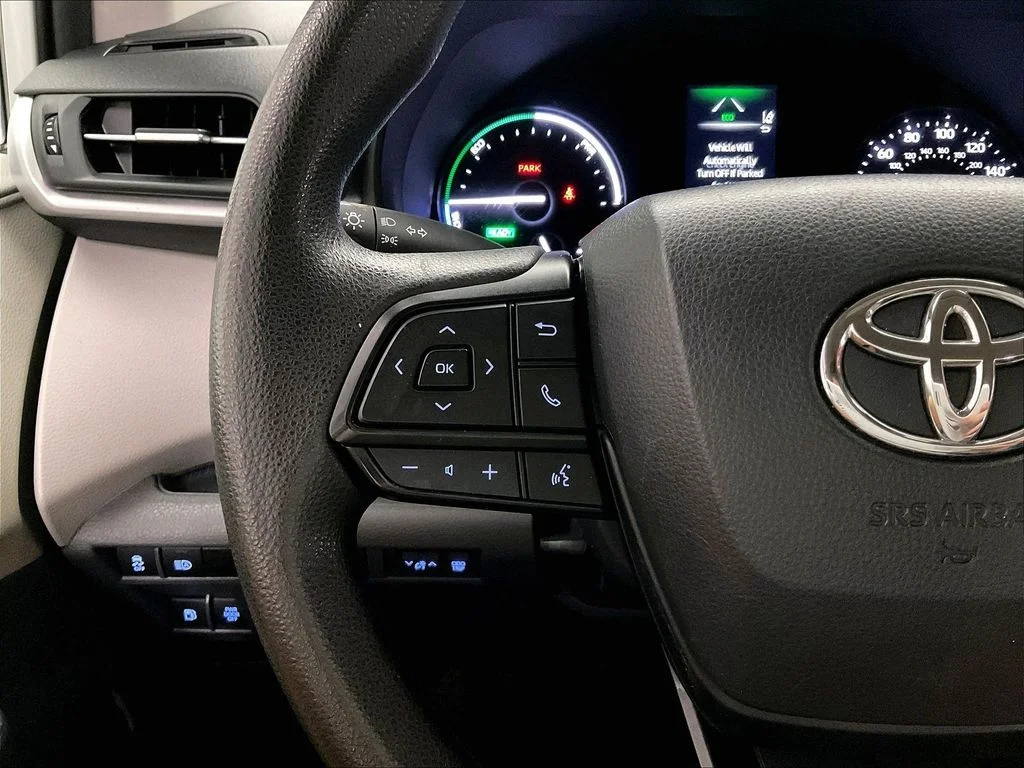 Used 2024 White Toyota LE image 22