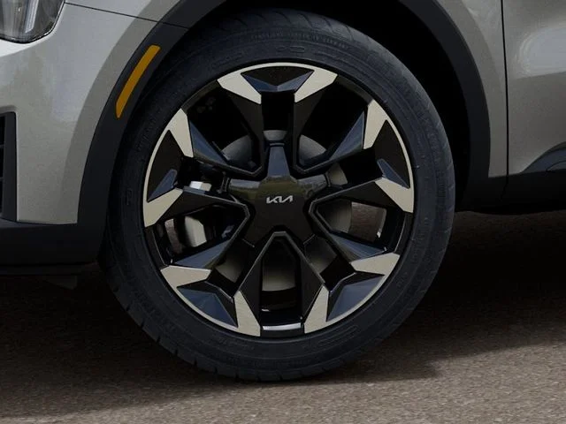 New 2026 White Kia EX image 10
