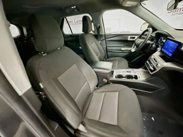 Used 2023 Gray Metallic Ford XLT image 28
