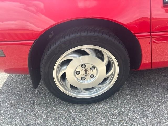 Used 1994 Red Chevrolet Base image 3