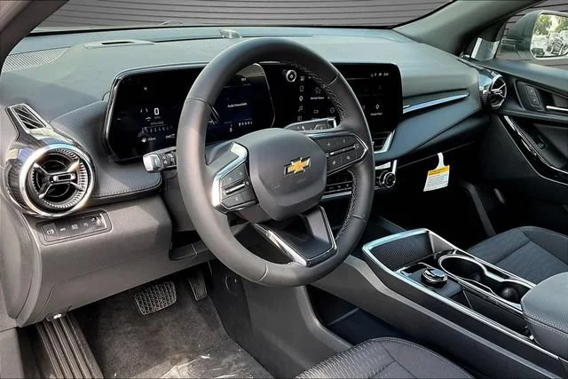 New 2027 Summit White Chevrolet LT image 7