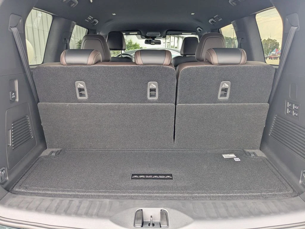 2026 Nissan Armada SL - Photo 12