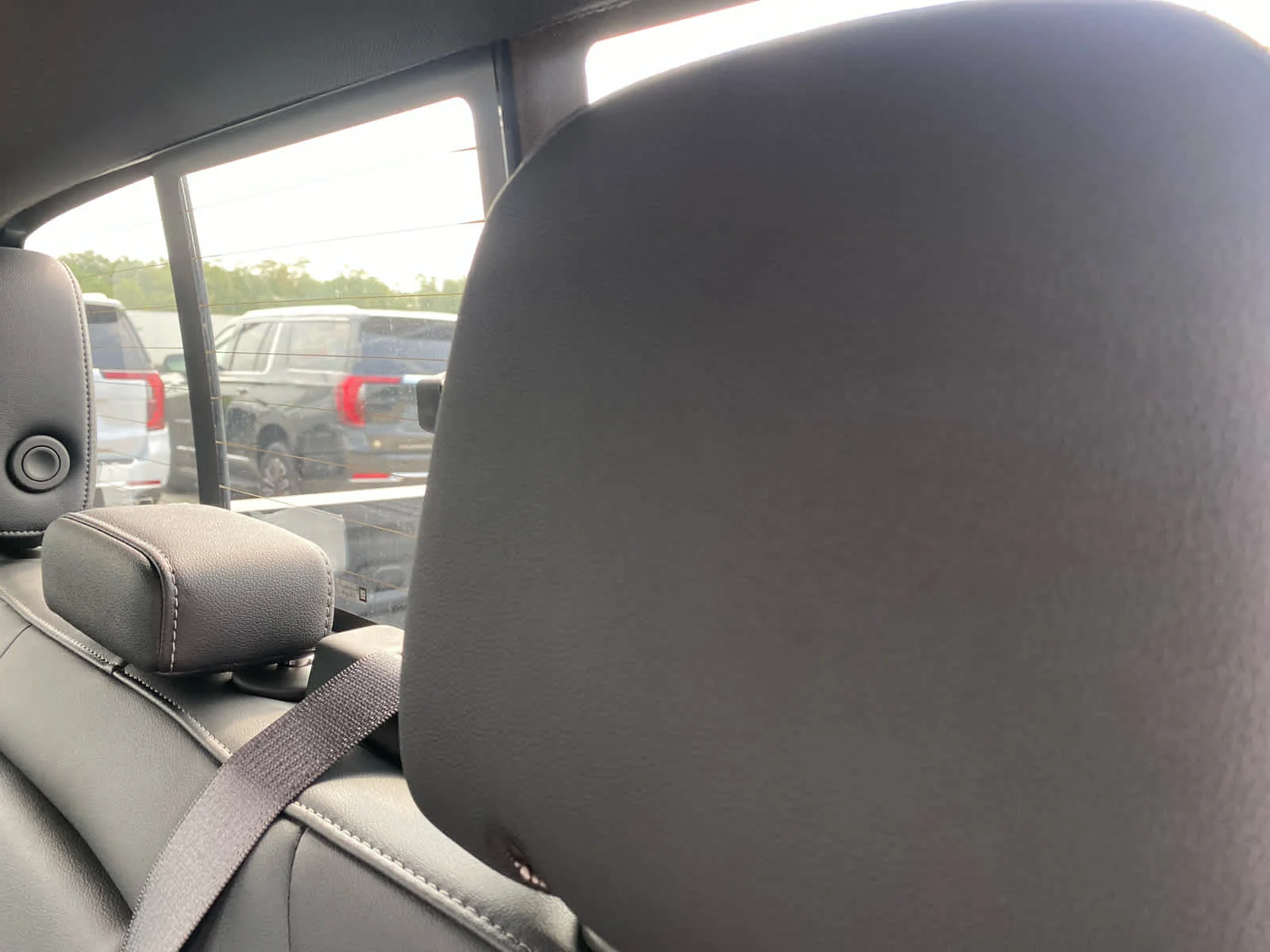 New 2026 Onyx Black GMC Elevation image 25