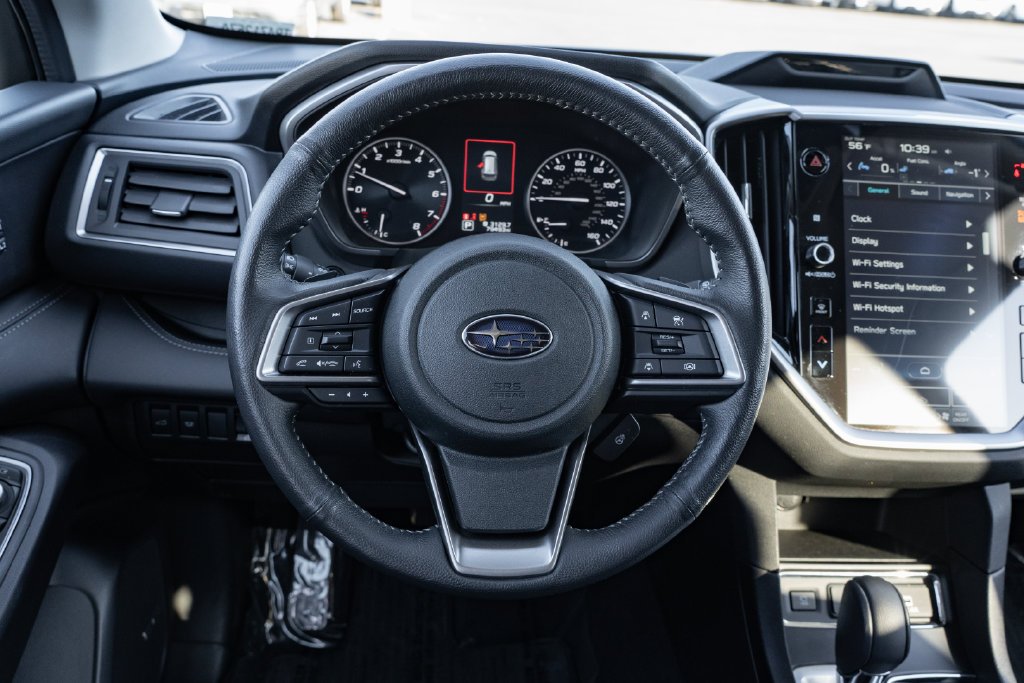 Used 2025 Cosmic Blue Pearl Subaru Limited image 15
