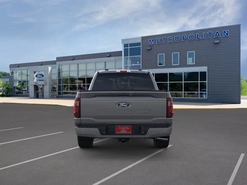 New 2026 Carbonized Gray Metallic Ford XLT image 5