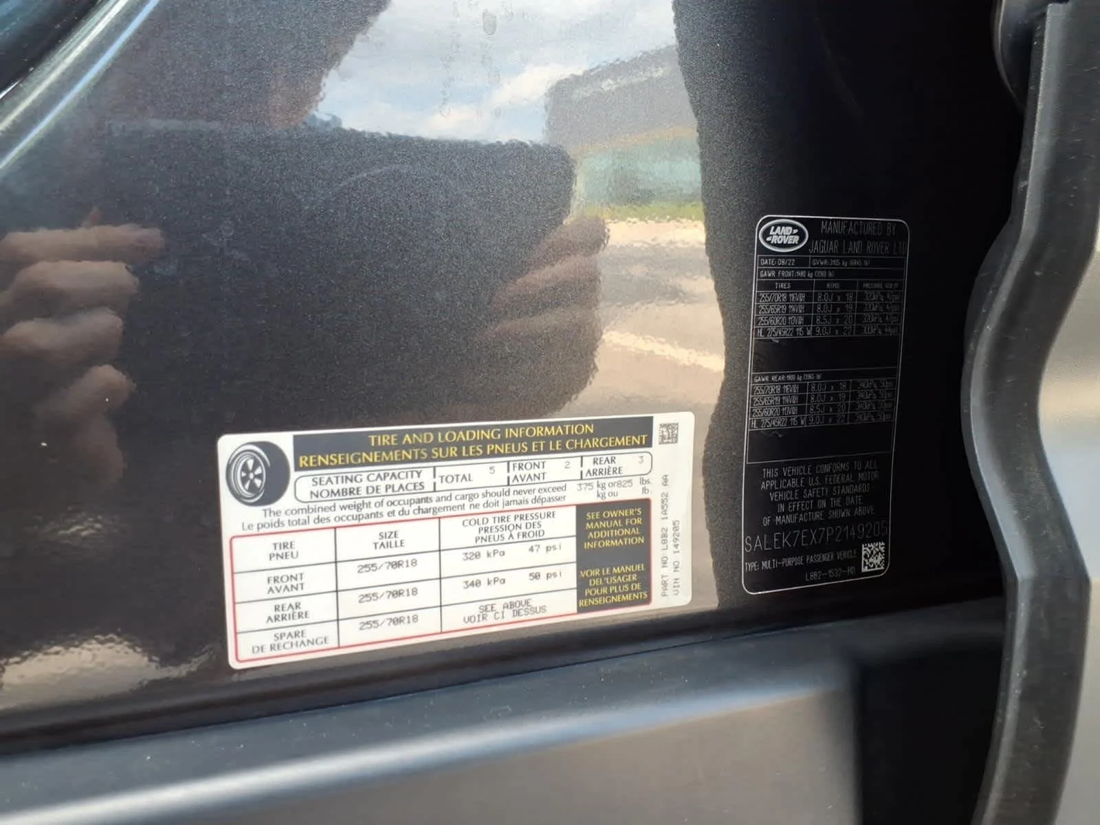 Certified Used 2023 Carpathian Grey Premium Metallic Land Rover  image 30
