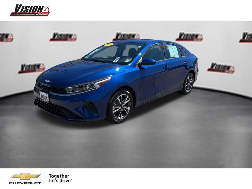 2023 Kia Forte LXS AT's photo