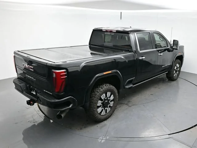 Used 2024 Onyx Black GMC Denali image 23
