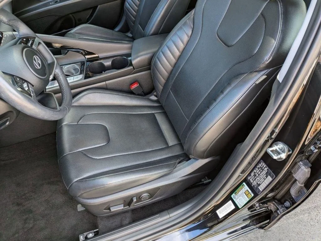 Used 2024 Black Hyundai Limited image 23