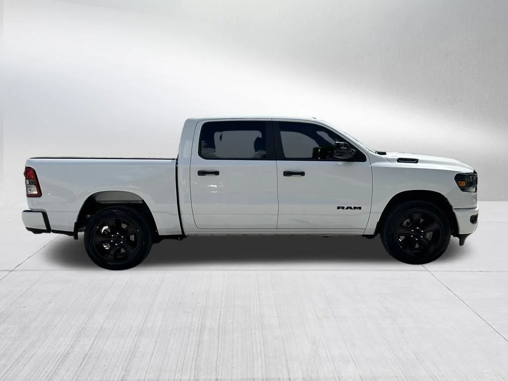Certified Used 2024 White Ram Big Horn/Lone Star image 4