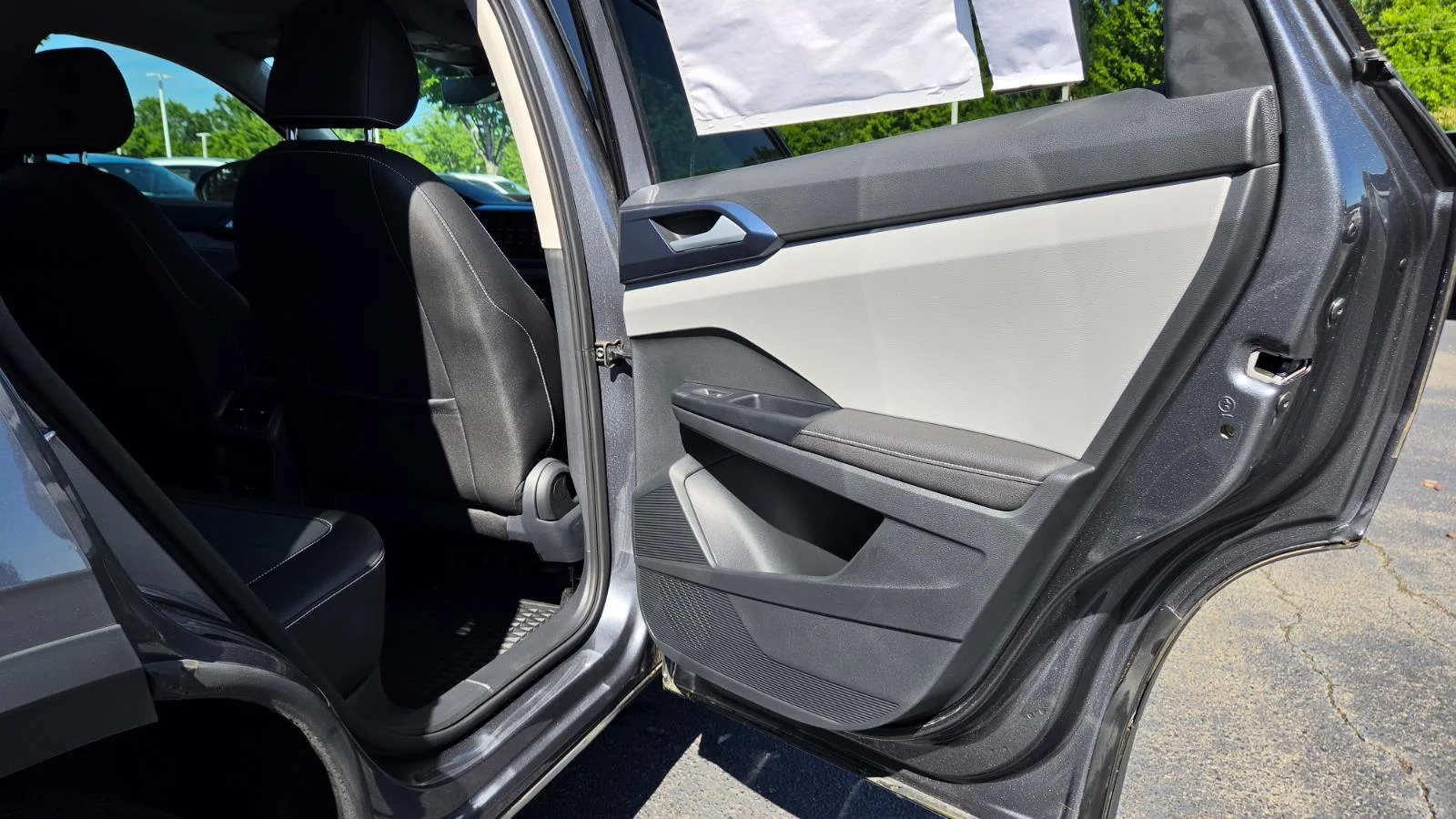 2024 Volkswagen Taos SE - Photo 54