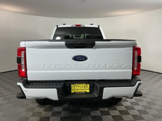 New 2026 Oxford White Ford XL image 5