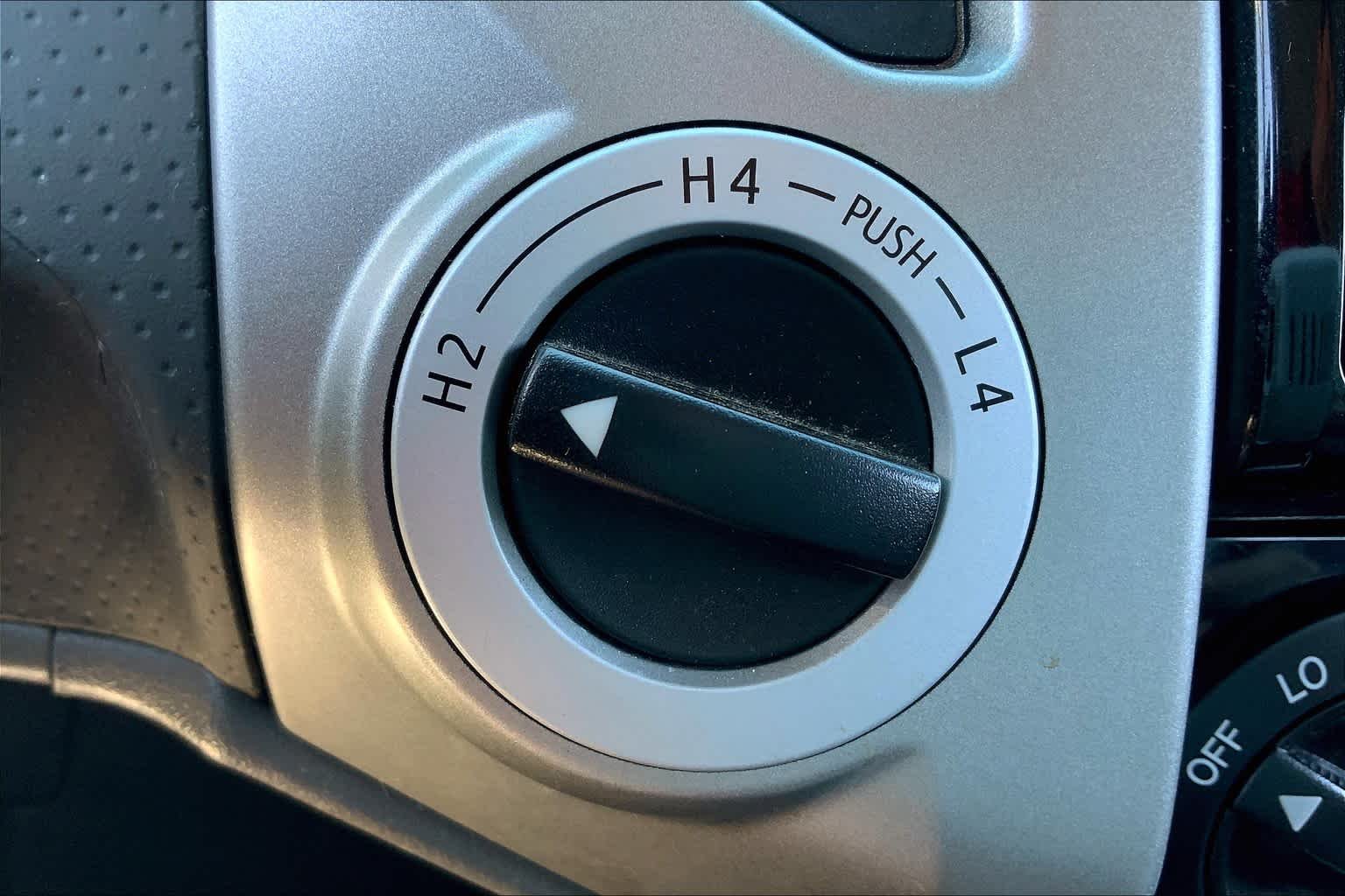 Used 2013 Super White Toyota  image 34