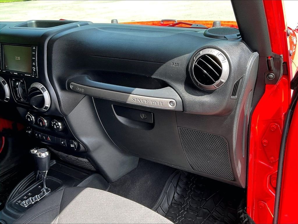 Used 2017 Red Jeep Unlimited Sport image 13