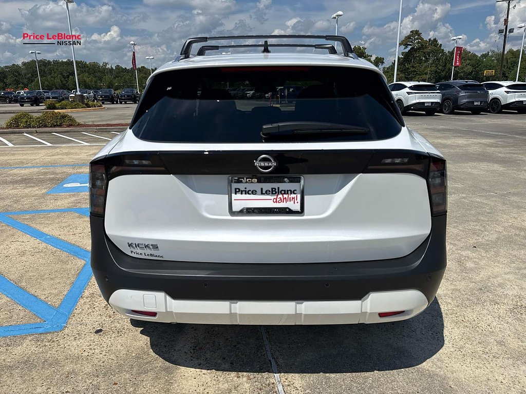 New 2027 Aspen White TriCoat Nissan SR image 6
