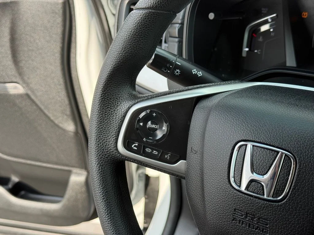 Used 2019  Honda LX image 12