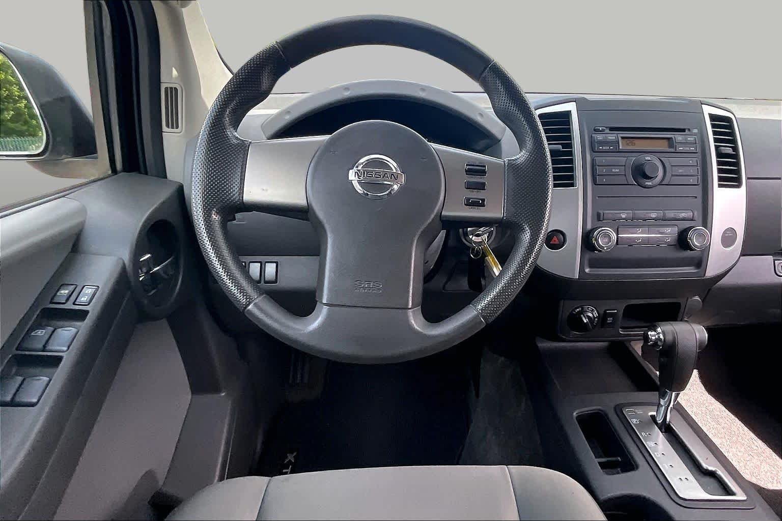 Used 2011 Silver Lightning Nissan S image 5