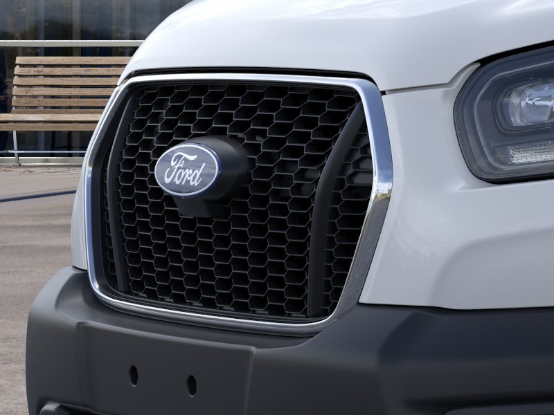 New 2026 Oxford White Ford Cargo Van image 38