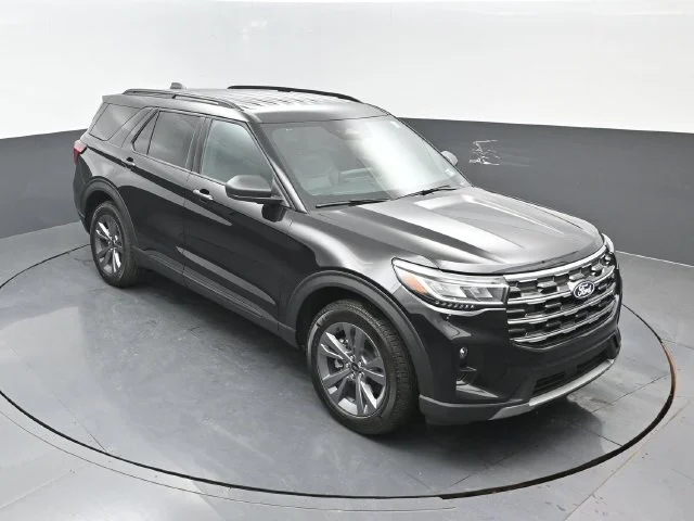 New 2027 Agate Black Metallic Ford Active image 19