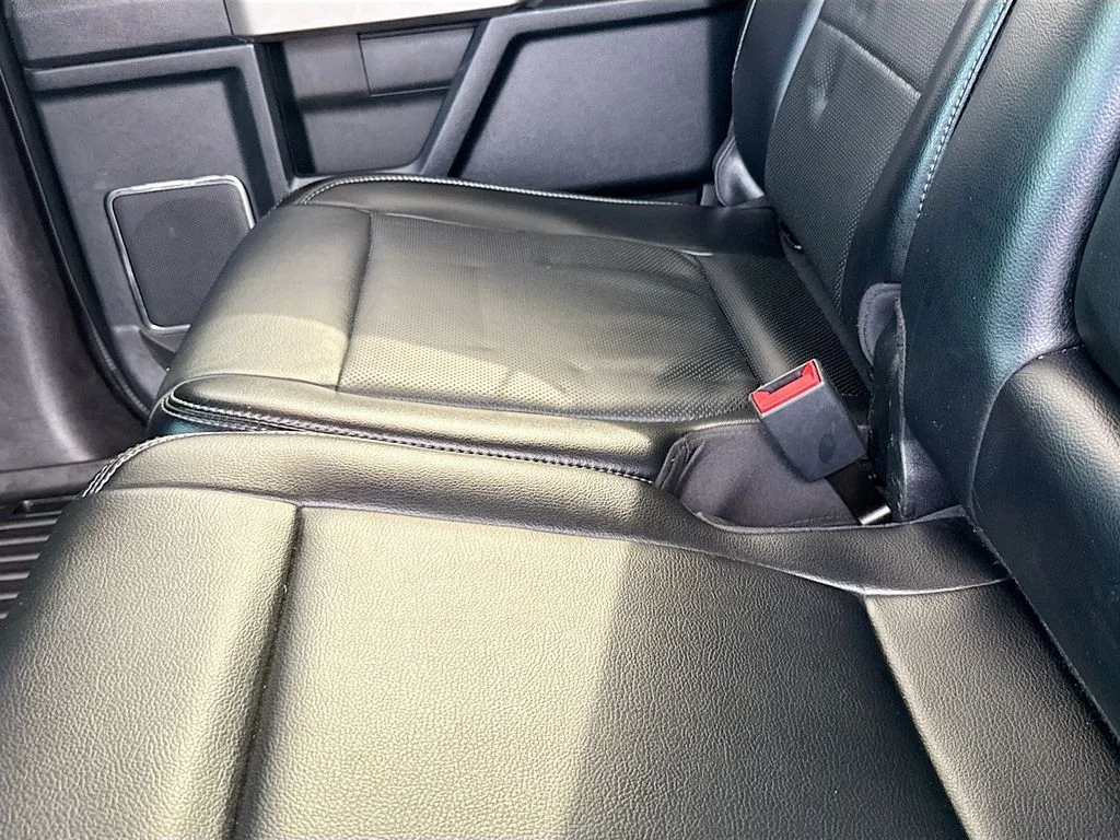 Used 2019 Black Ford Lariat image 28