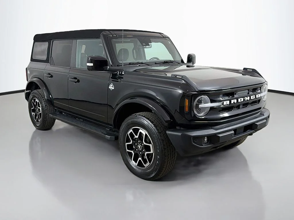 Used 2023 Shadow Black Ford Outer Banks image 44