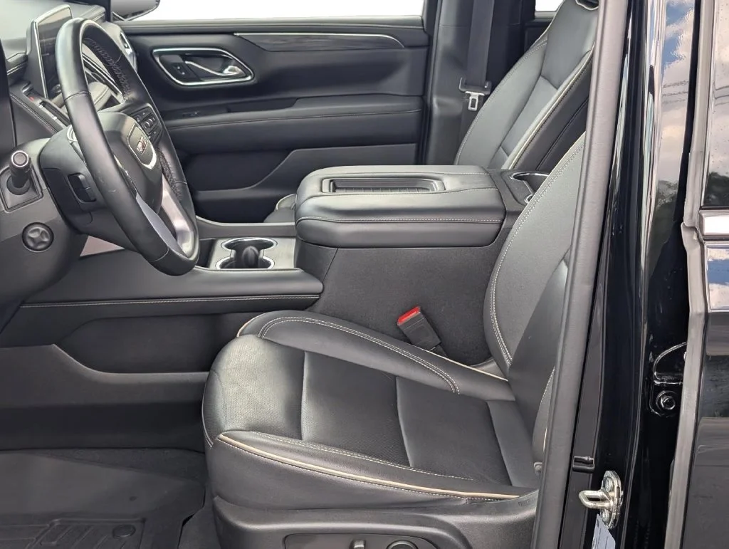 Used 2023 Onyx Black GMC SLT image 15