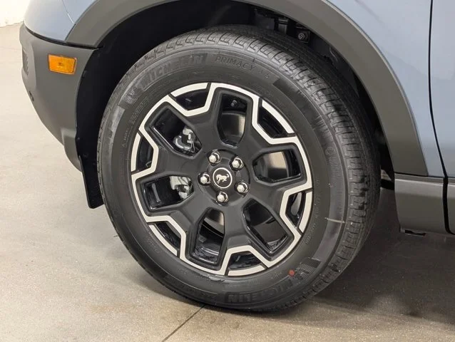 New 2026 Azure Gray Metallic Tri-Coat Ford Outer Banks® image 29