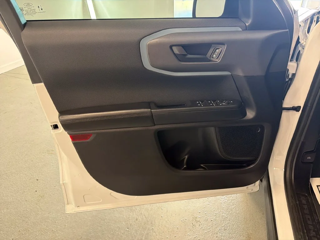 Used 2022 White Ford Badlands image 11
