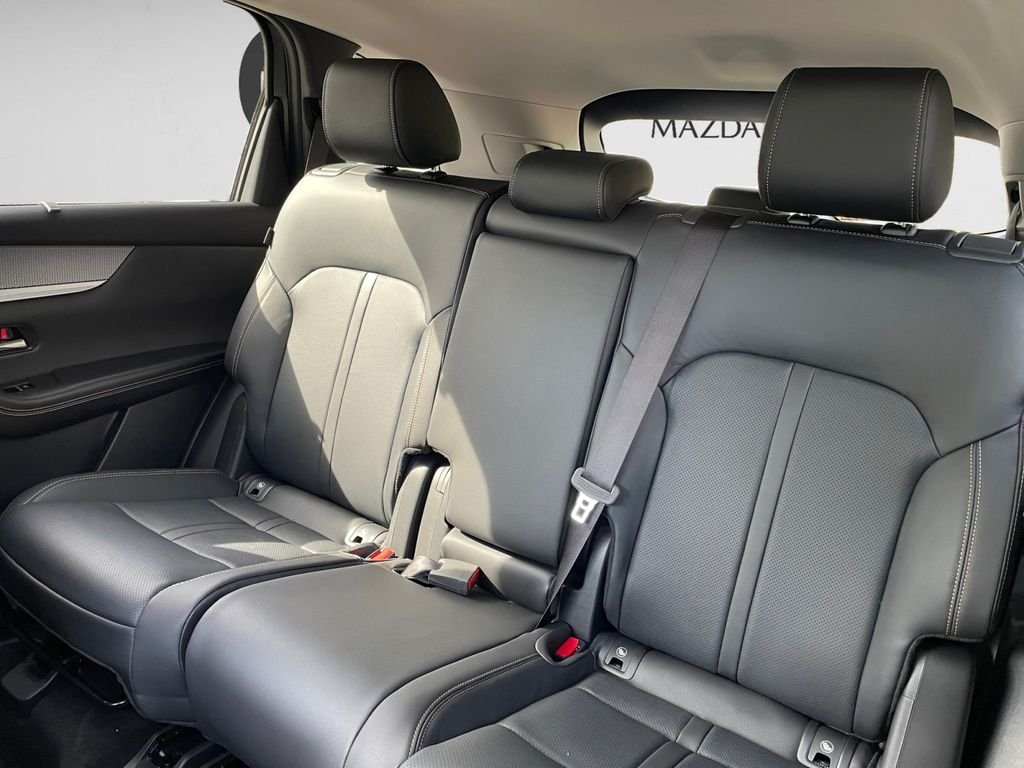 New 2026 Platinum Mazda 3.3 Turbo Preferred image 12