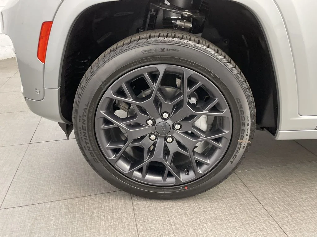 2025 Jeep Grand Cherokee Summit Reserve - Photo 13