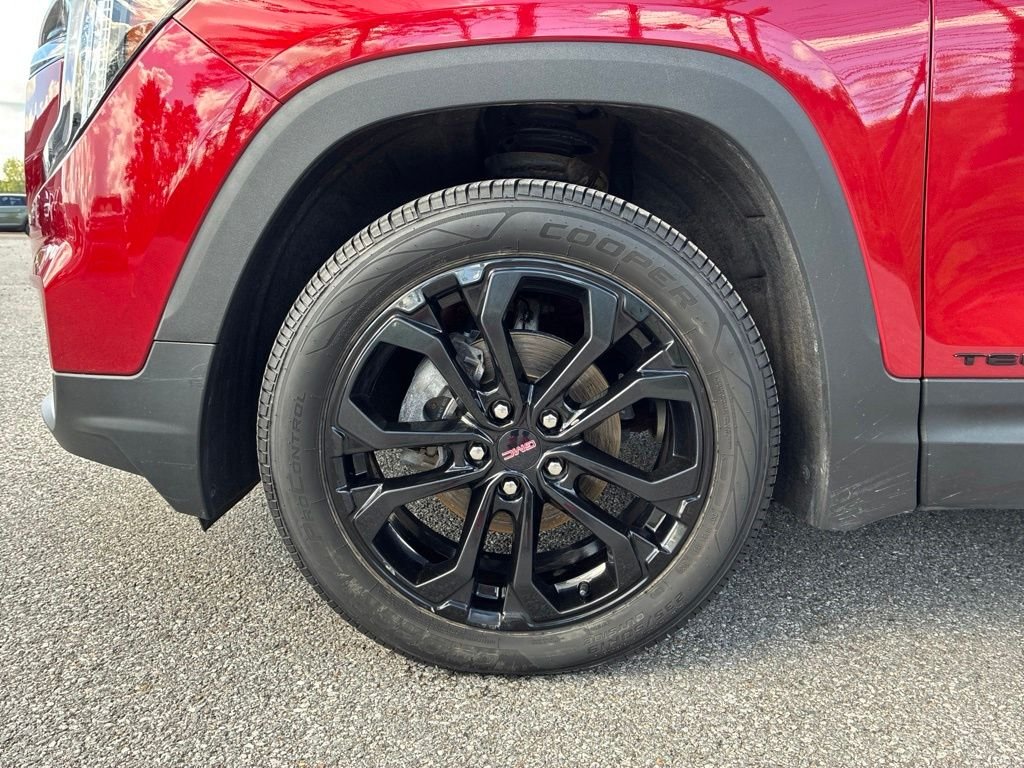 Used 2022 Red GMC SLE image 34