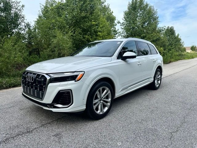 2025 Audi Q7 55 Premium Plus