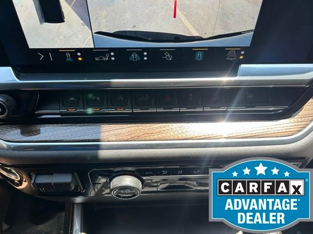 Used 2023 White Chevrolet LT Trail Boss image 25