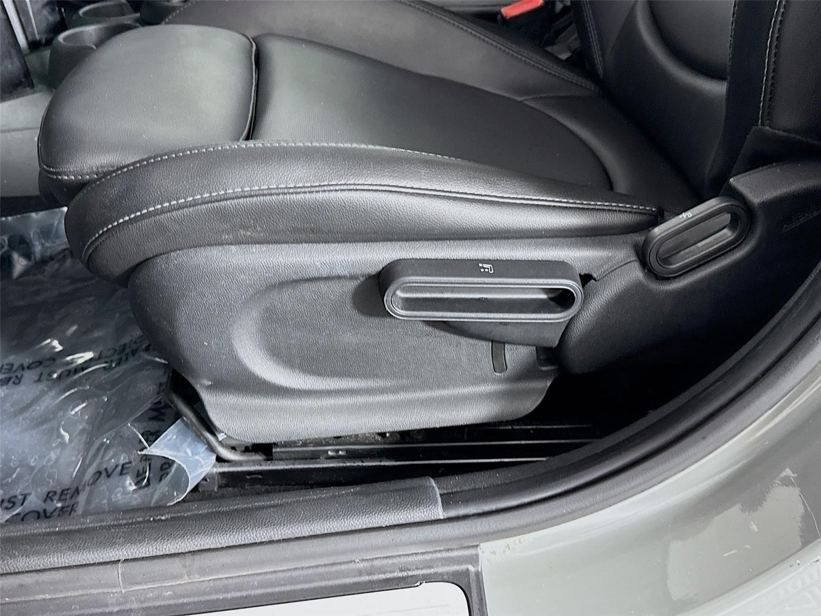 Used 2019 Gray Metallic MINI Classic image 19