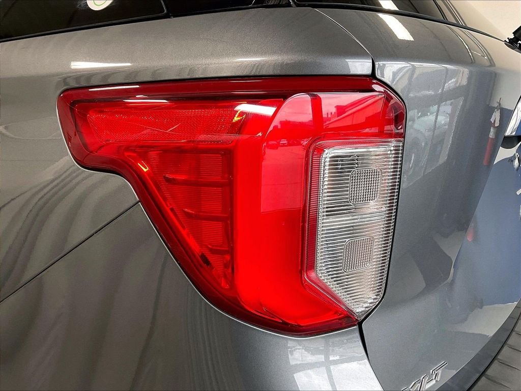 Used 2023 Gray Ford XLT image 35
