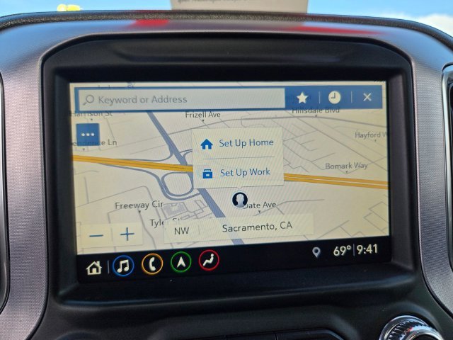 Used 2019 Silver GMC SLT image 8