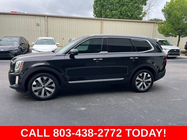 Used 2022 Black Kia S image 39