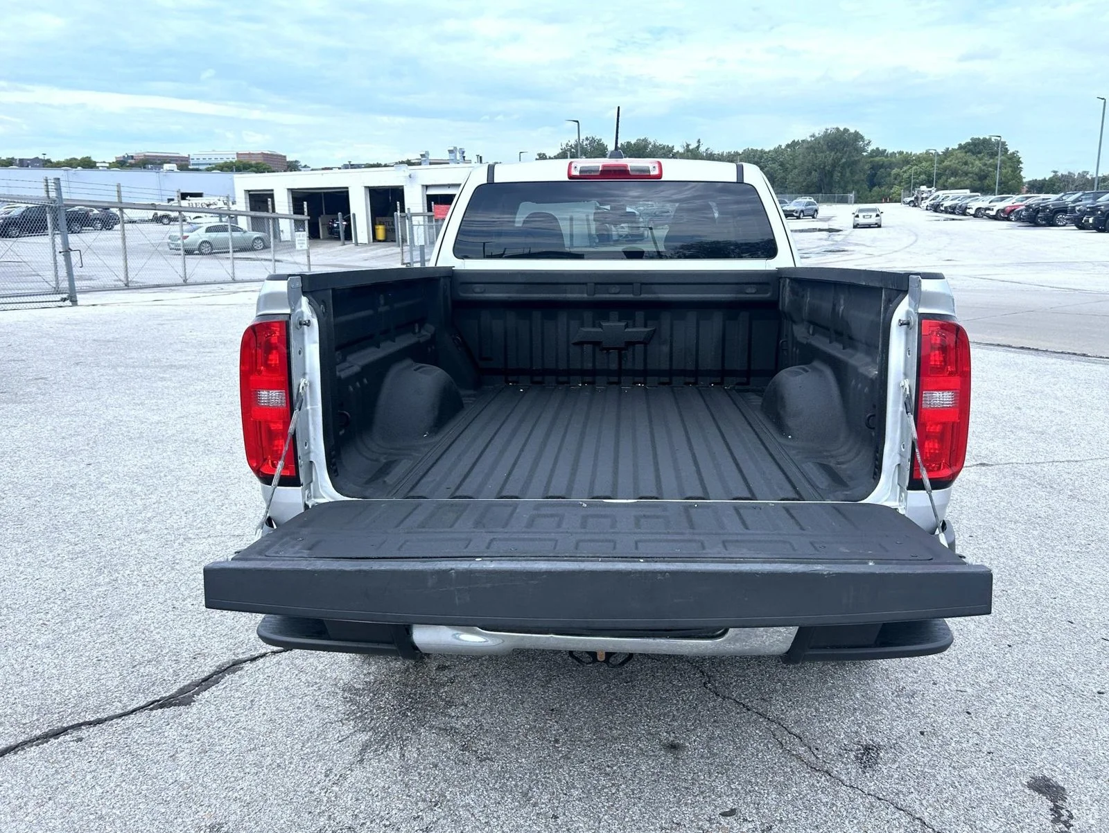 Used 2017 Silver Chevrolet Work Truck image 20