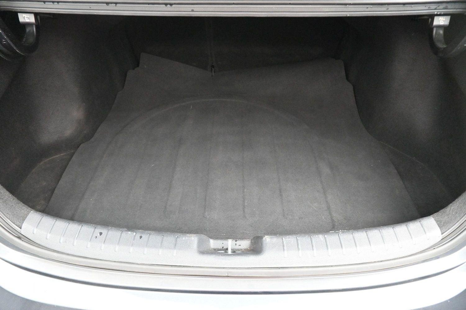 Used 2022 Gravity Gray Kia GT-Line image 9