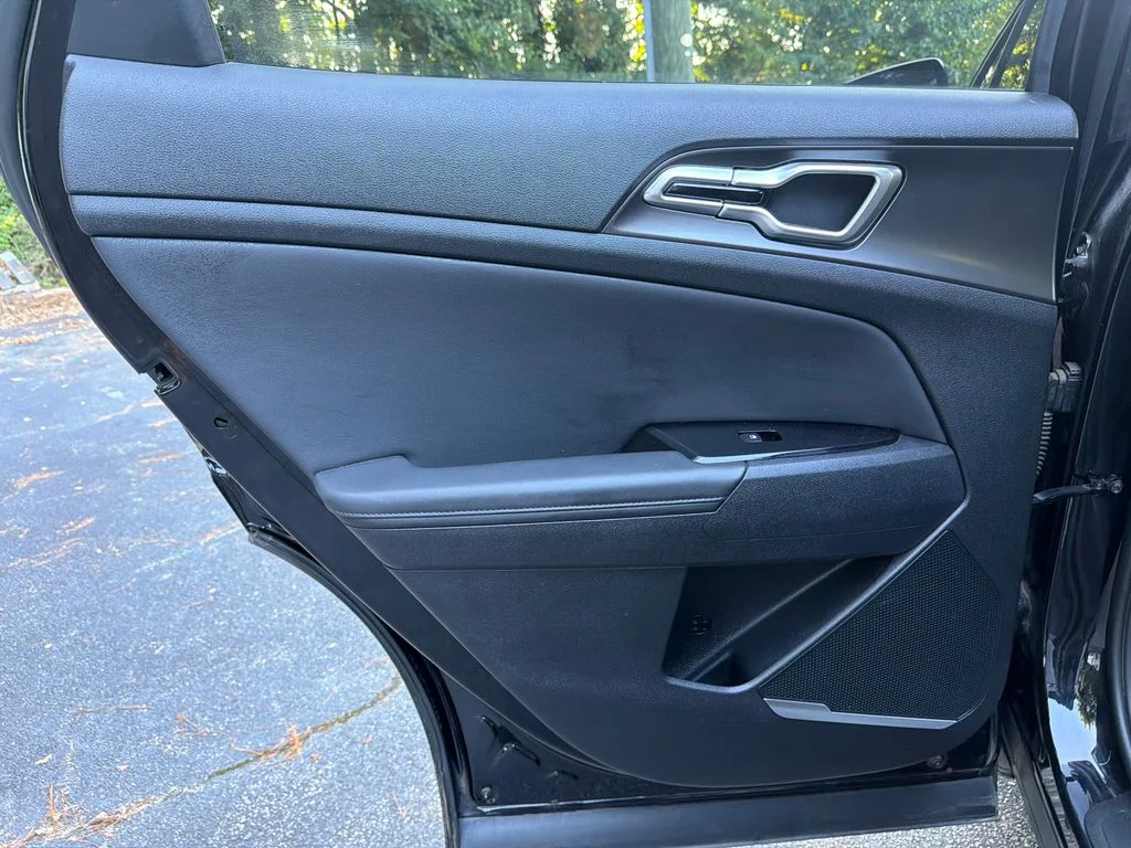 Used 2025 Black Kia EX image 21