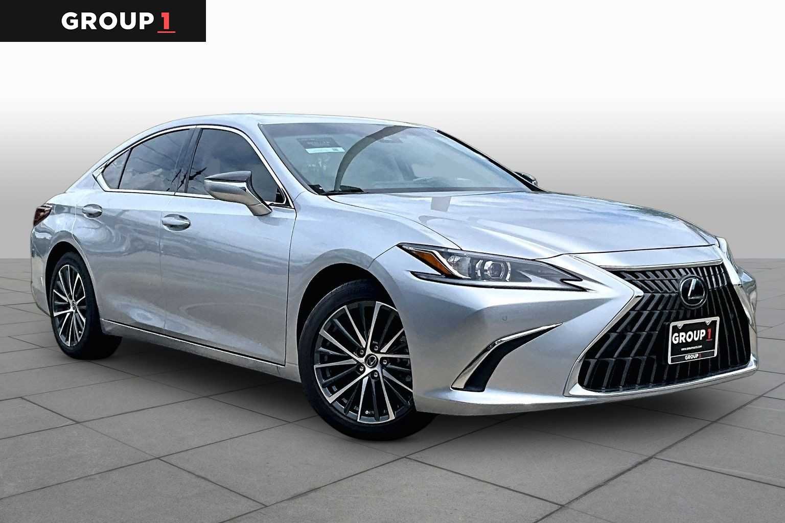 Used 2025 Iridium Lexus  image 3