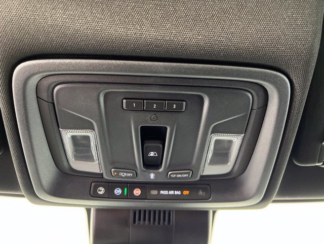 New 2026 Sterling Metallic GMC AT4 image 32