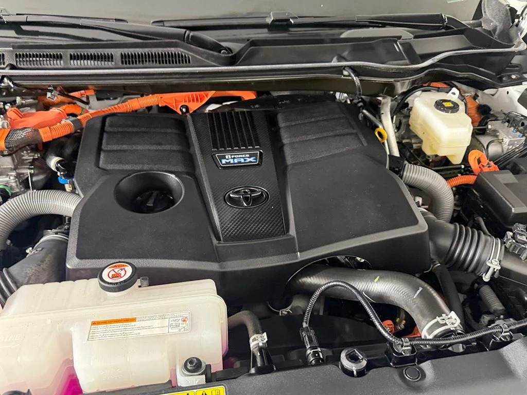 Certified Used 2025 White Toyota SR5 image 33