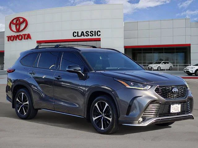 2022 Toyota Highlander XSE